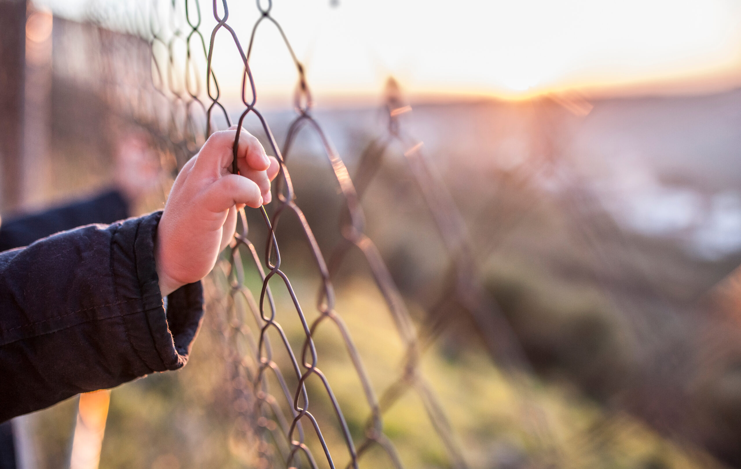 Die soziale Integration unbegleiteter Minderjähriger in Spanien: Zentrale Herausforderungen und Lösungen