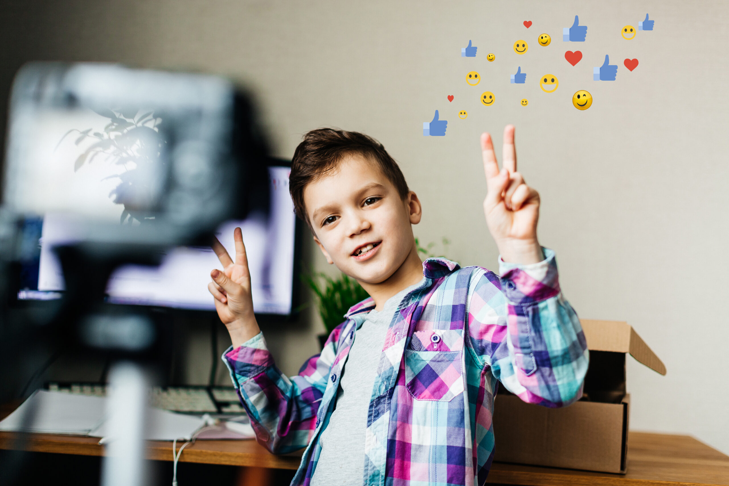 „Kidfluencer“ und Social Media: Die Entwicklung der Ausbeutung von Kindern im digitalen Zeitalter